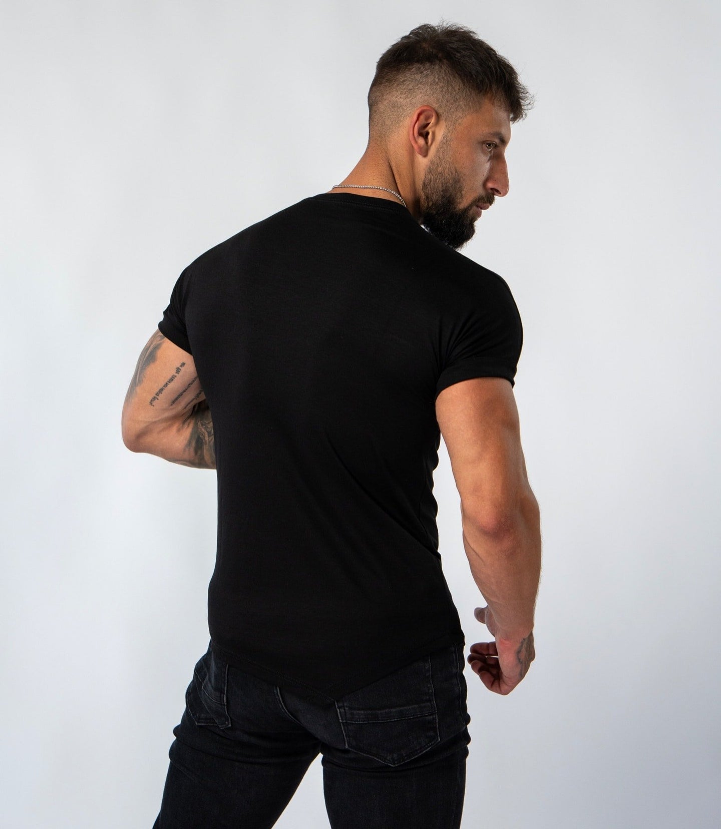 Men's T-shirt "Essential"