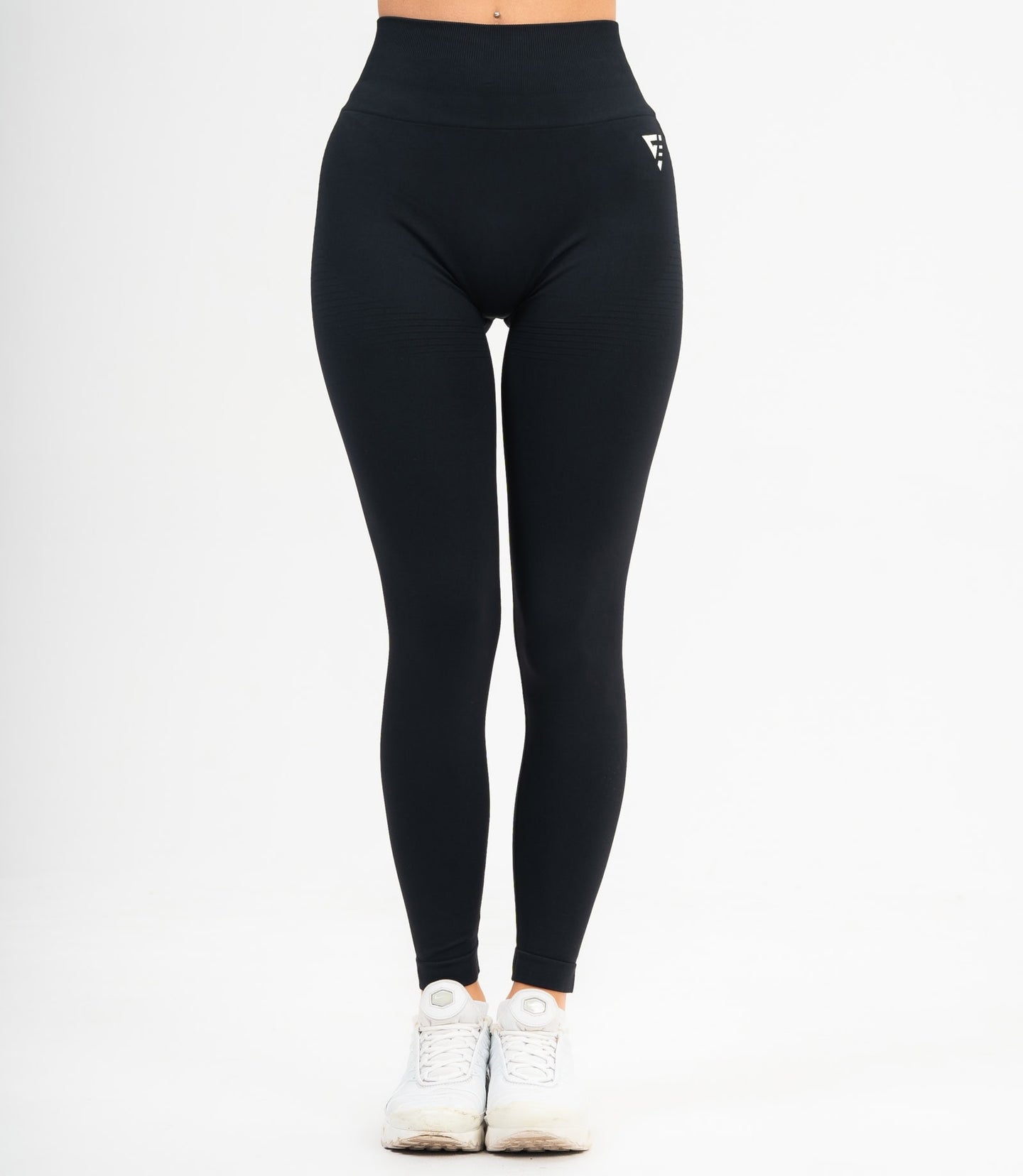 Дамски клин "Vella"